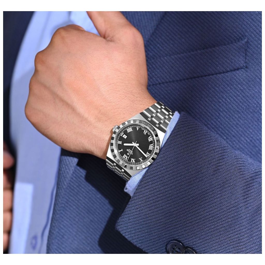TUDOR ROYAL