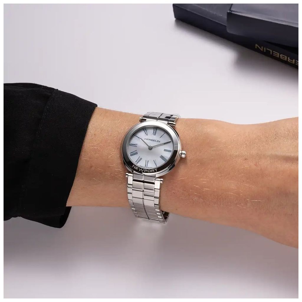 ZEGAREK HERBELIN NEWPORT SLIM