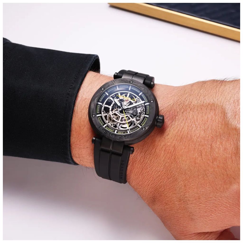 ZEGAREK HERBELIN NEWPORT CARBON TITANIUM AUTOMATIC SKELETON