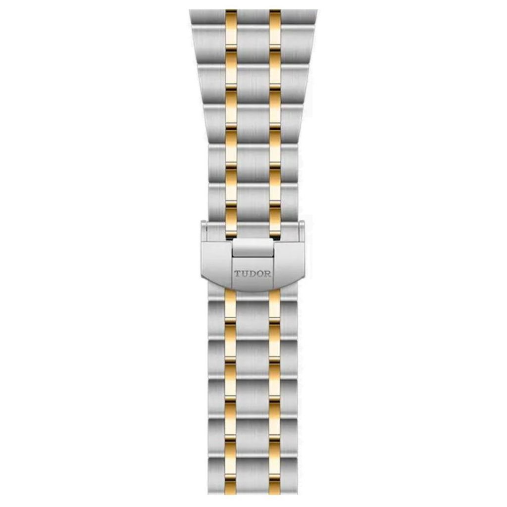TUDOR ROYAL