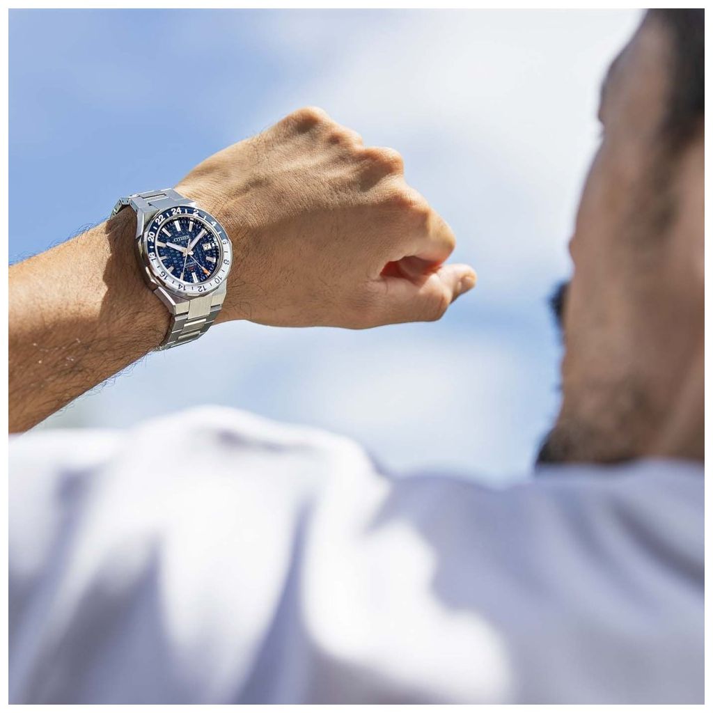 ZEGAREK CITIZEN SERIES 8 AUTOMATIC GMT