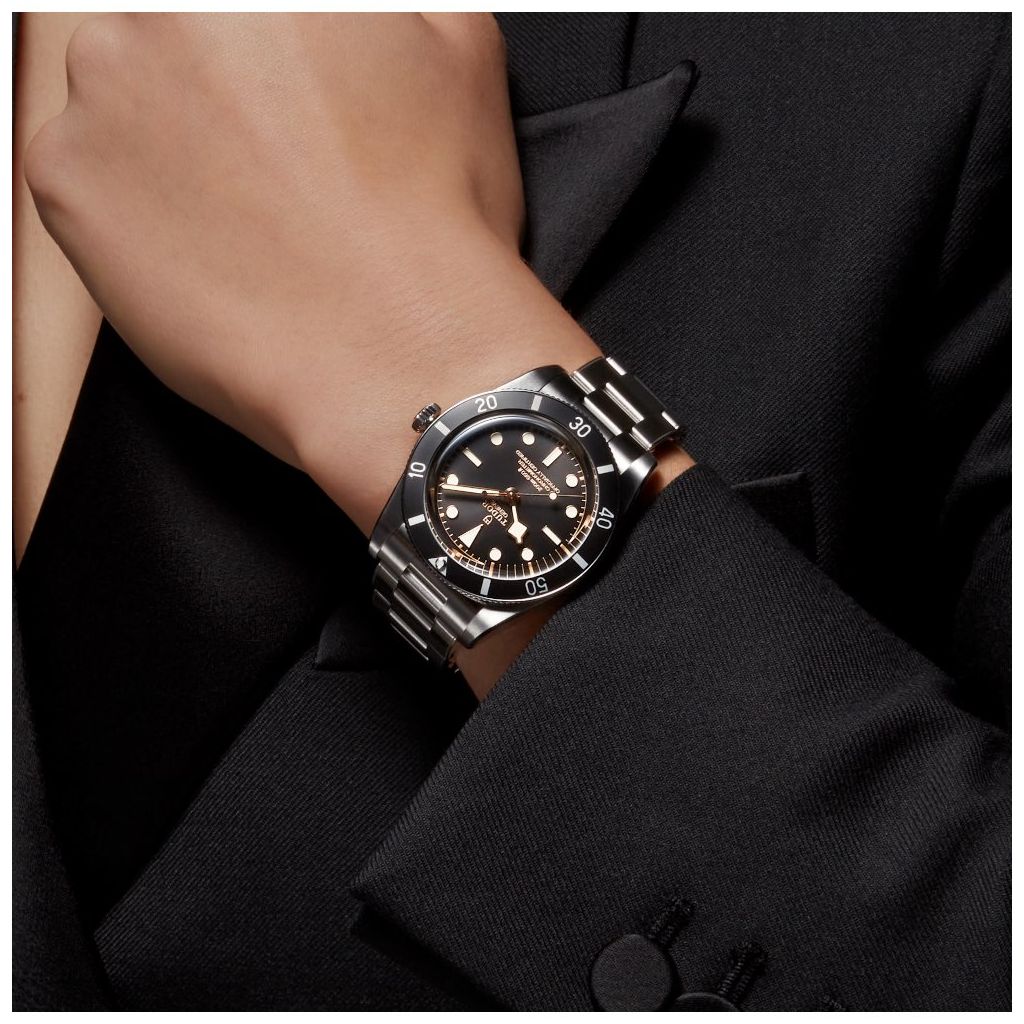 TUDOR BLACK BAY 54