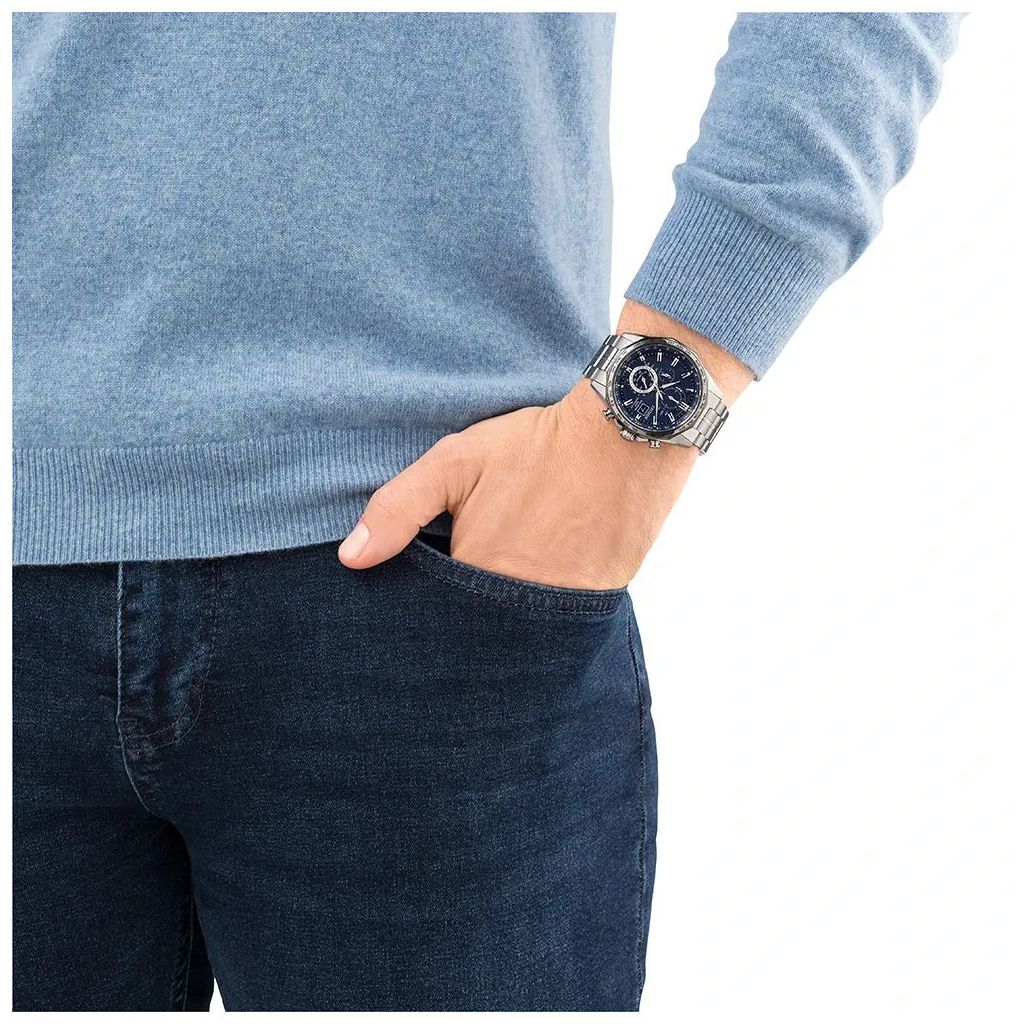 ZEGAREK CITIZEN RADIO CONTROLLED SUPER TITANIUM CHRONOGRAPH