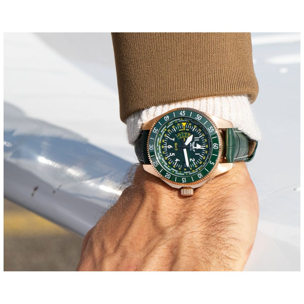 ZEGAREK AVIATOR AIRACOBRA GMT