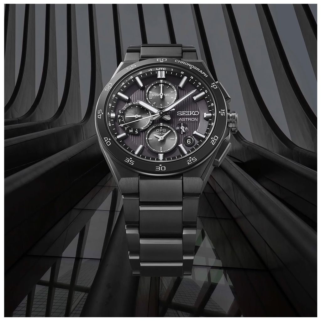 ZEGAREK SEIKO ASTRON GPS Solar Deep Night 5X Chronograph Titanium