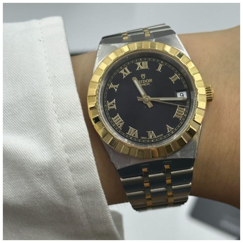 TUDOR ROYAL
