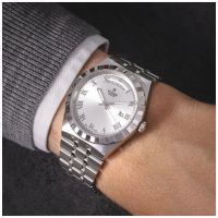 TUDOR ROYAL