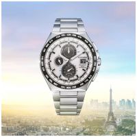 ZEGAREK CITIZEN RADIO CONTROLLED SUPER TITANIUM CHRONOGRAPH