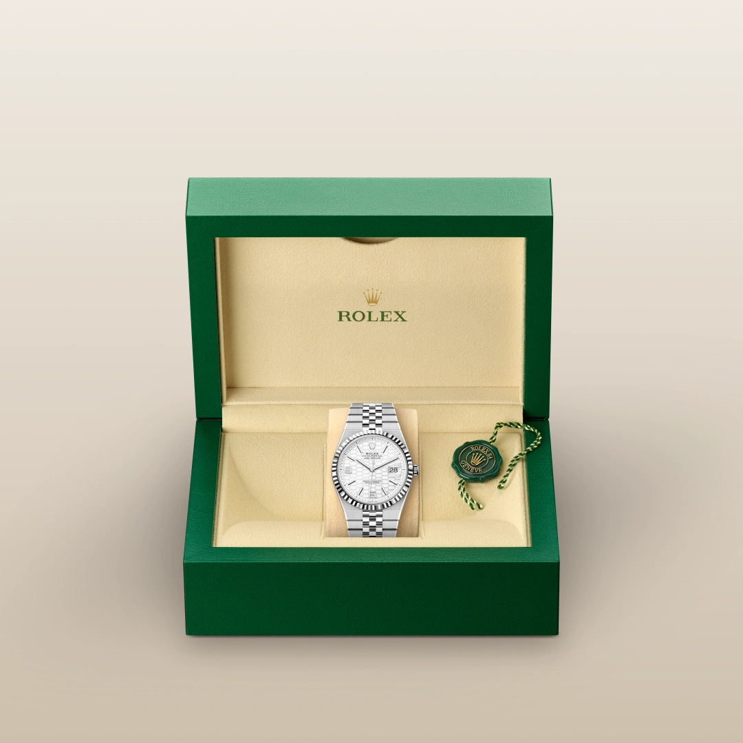Rolex Land-Dweller 40, Biały Rolesor – połączenie stali Oystersteel z białym złotem, M127334-0001 - W.KRUK
